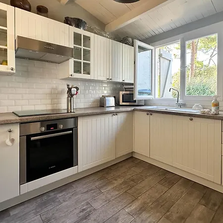 4 Pieces - 6 Pers - Proche Mer, Animaux Admis, Parking - Fr-1-705-16 La Palmyre