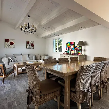 Villa 4 pièces - 6 pers - Proche mer, Animaux admis, Parking - FR-1-705-16