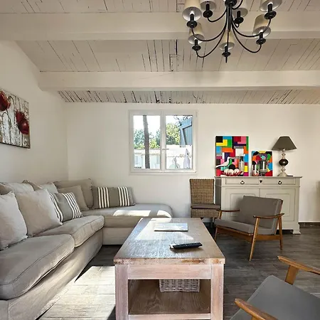 Villa 4 pièces - 6 pers - Proche mer, Animaux admis, Parking - FR-1-705-16 Hébergement de vacances *